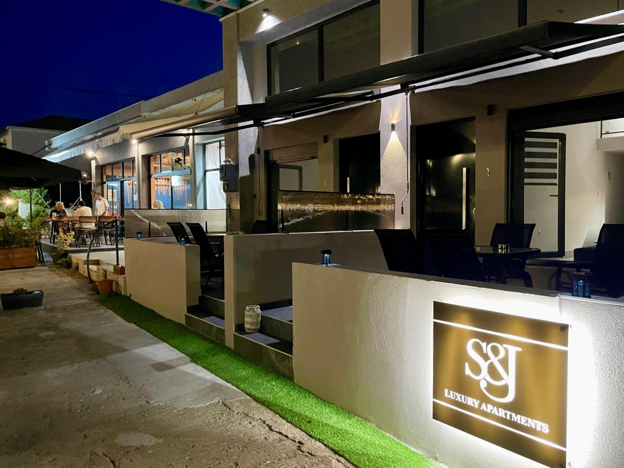 S&J Luxury Apartments Stratonion Exterior foto